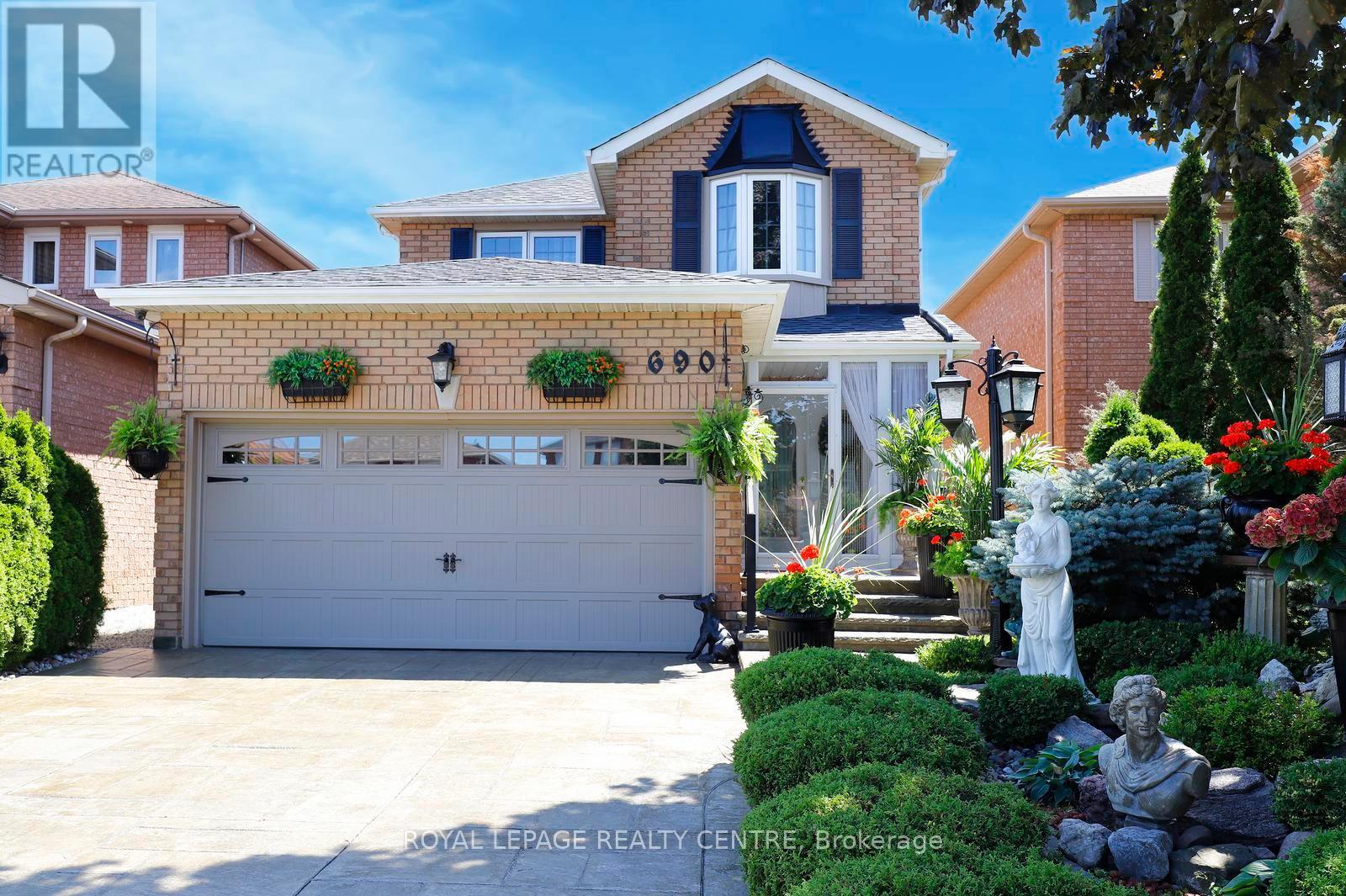 690 ASHPRIOR AVENUE - 2