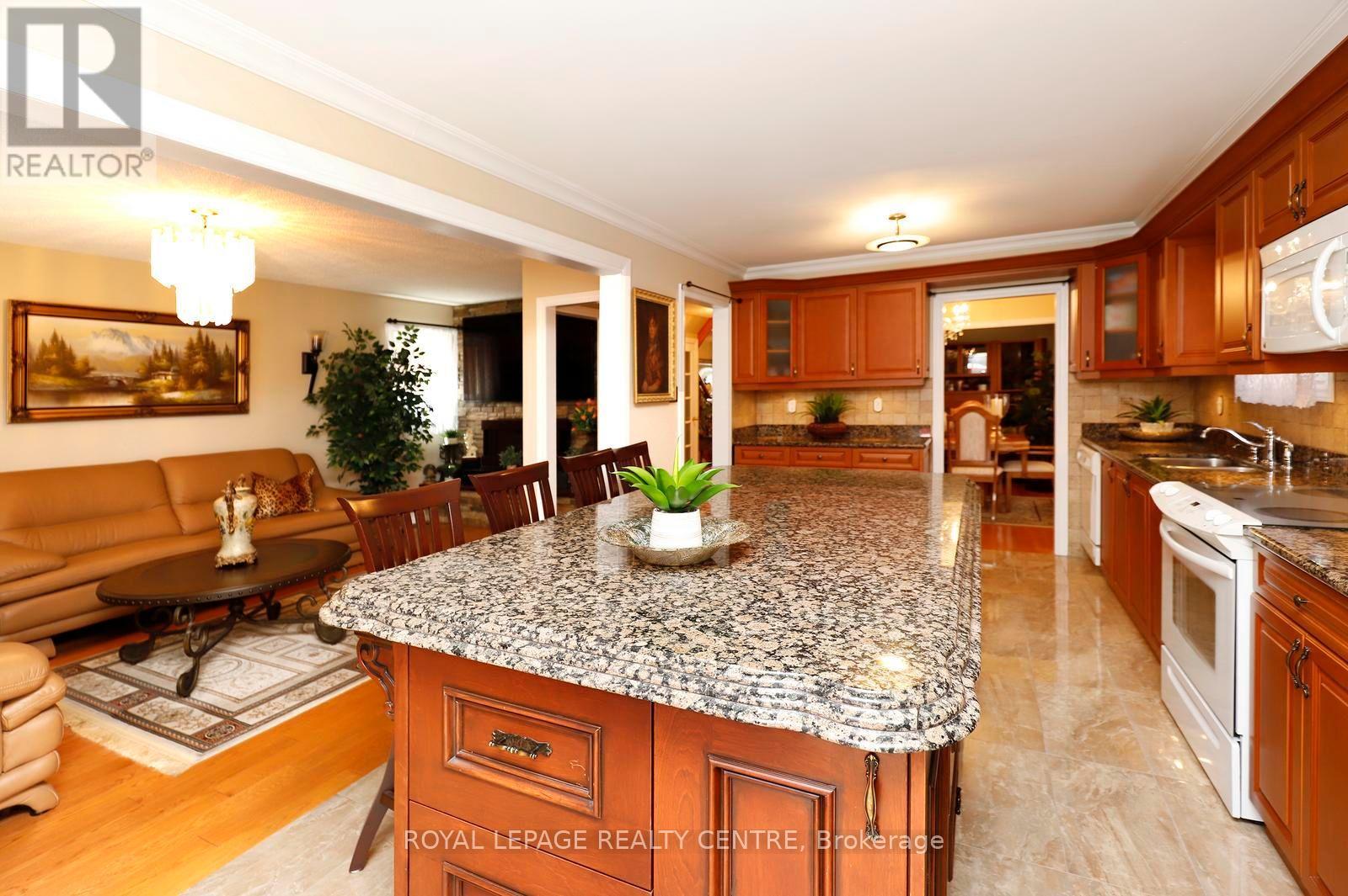 690 ASHPRIOR AVENUE - 22