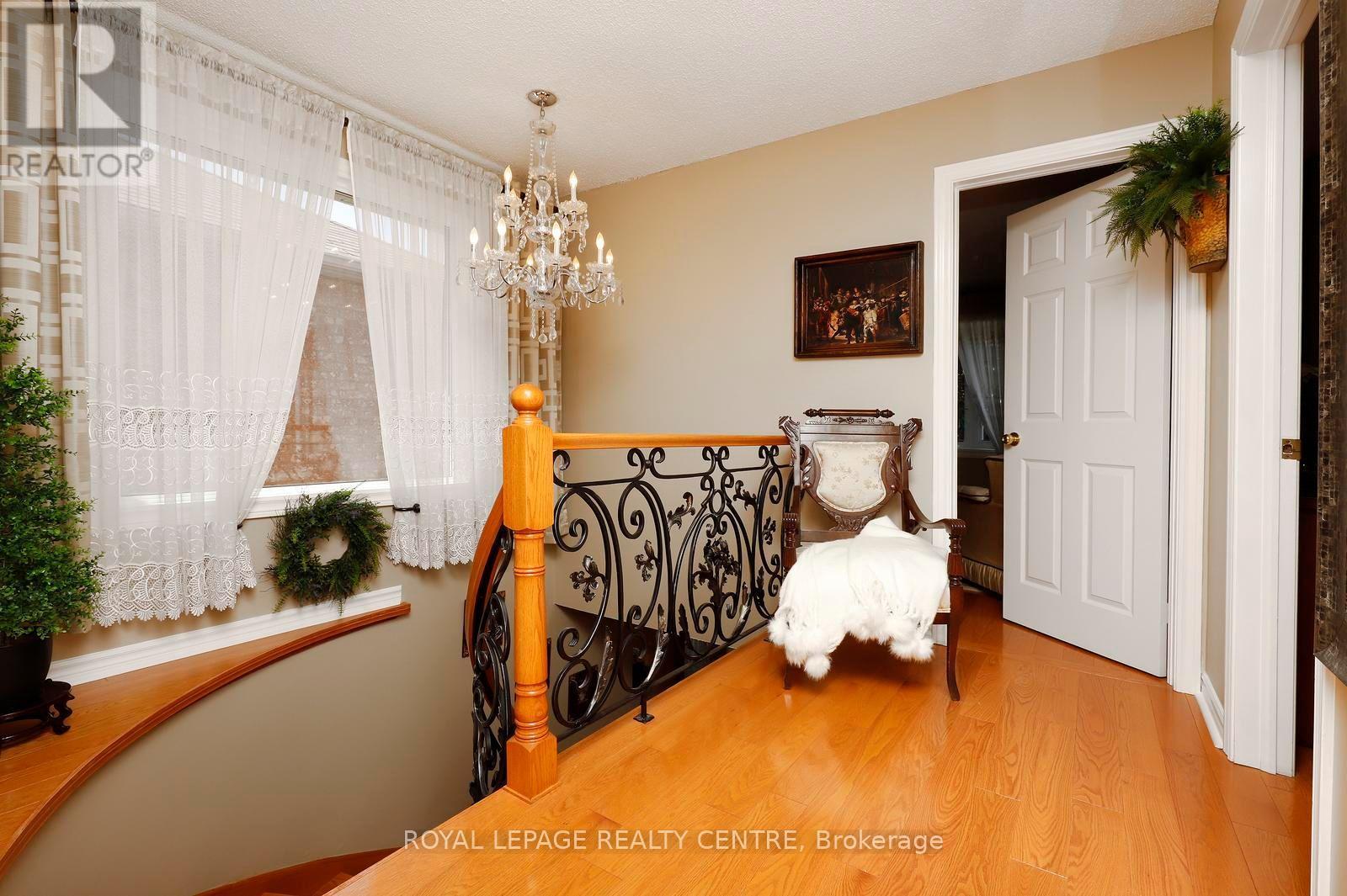 690 ASHPRIOR AVENUE - 25