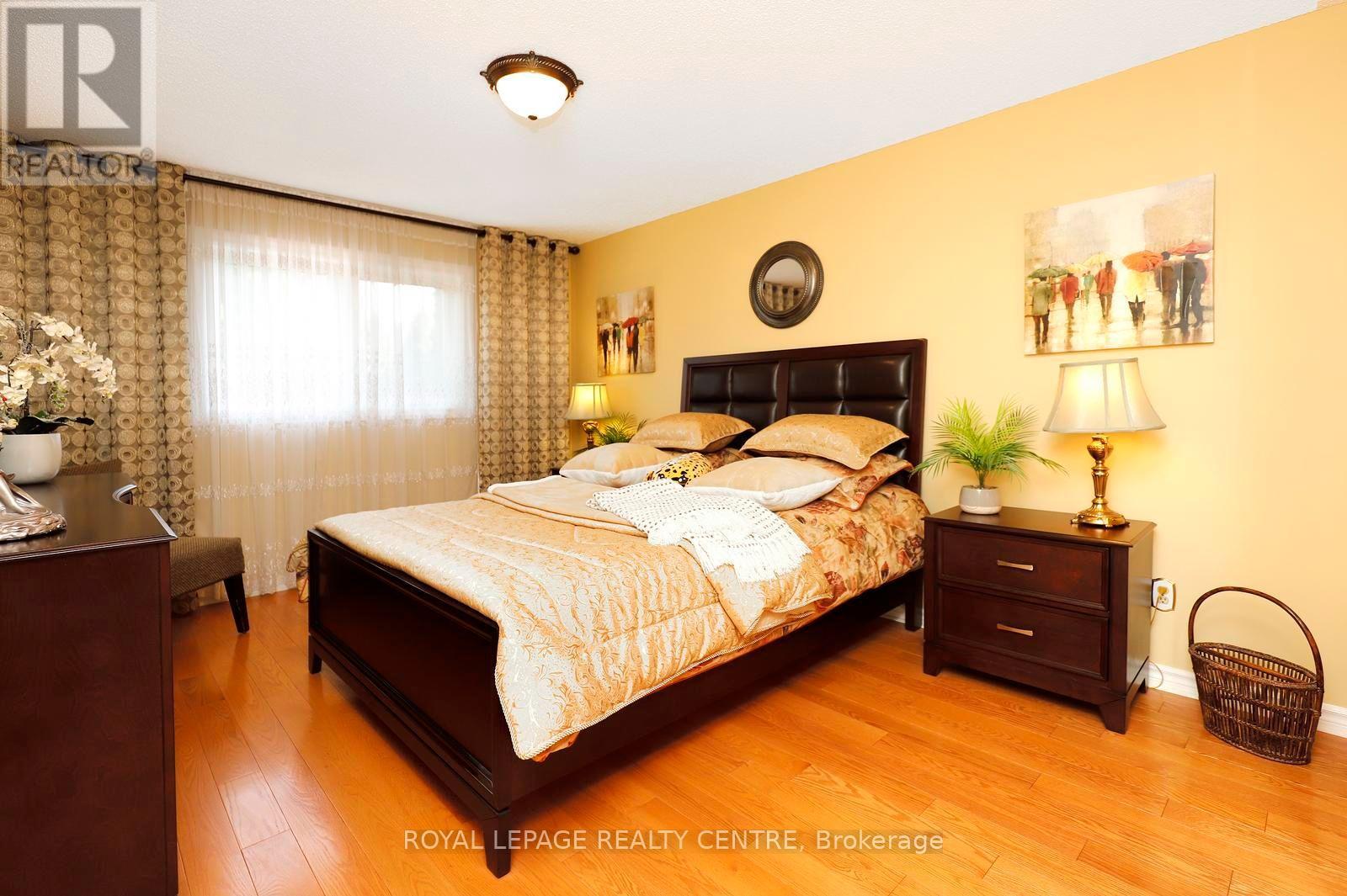 690 ASHPRIOR AVENUE - 32