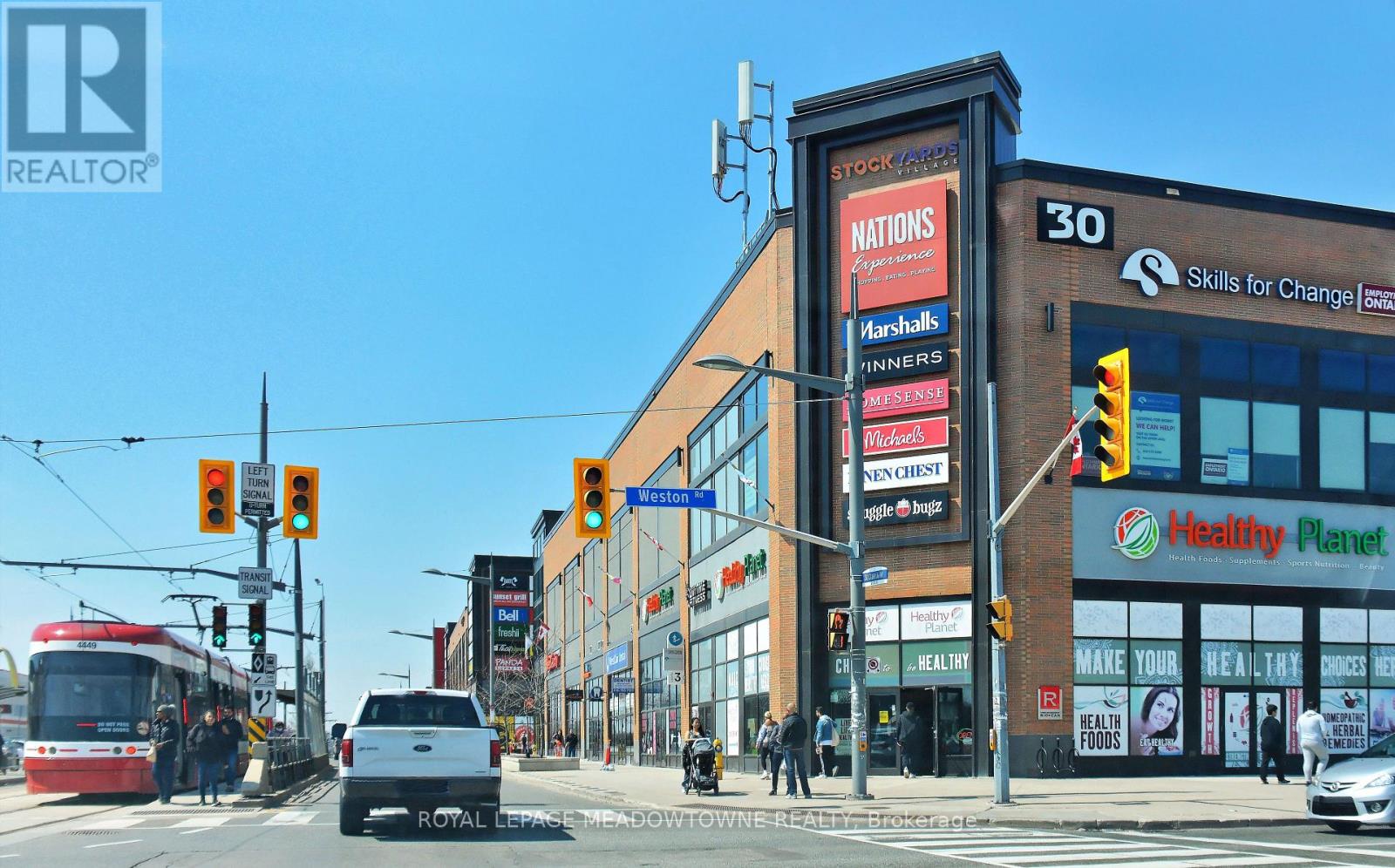 #712 1808 ST. CLAIR AVENUE W - Image 33