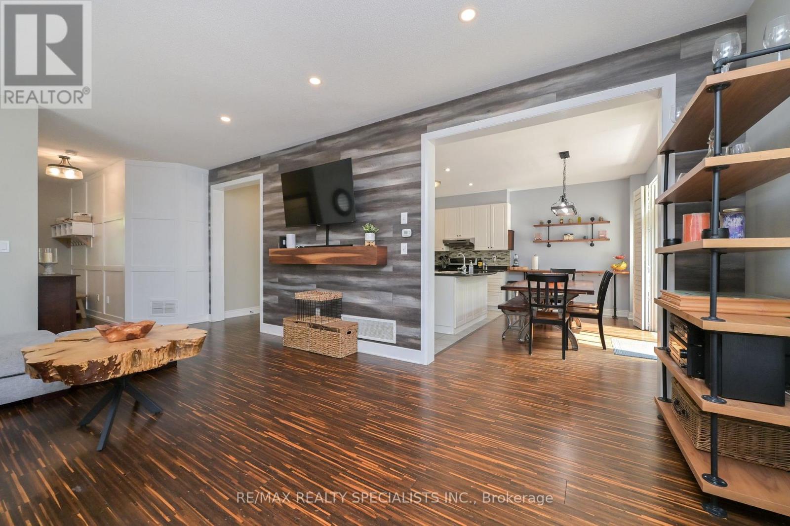 5424 GREER DRIVE - 10