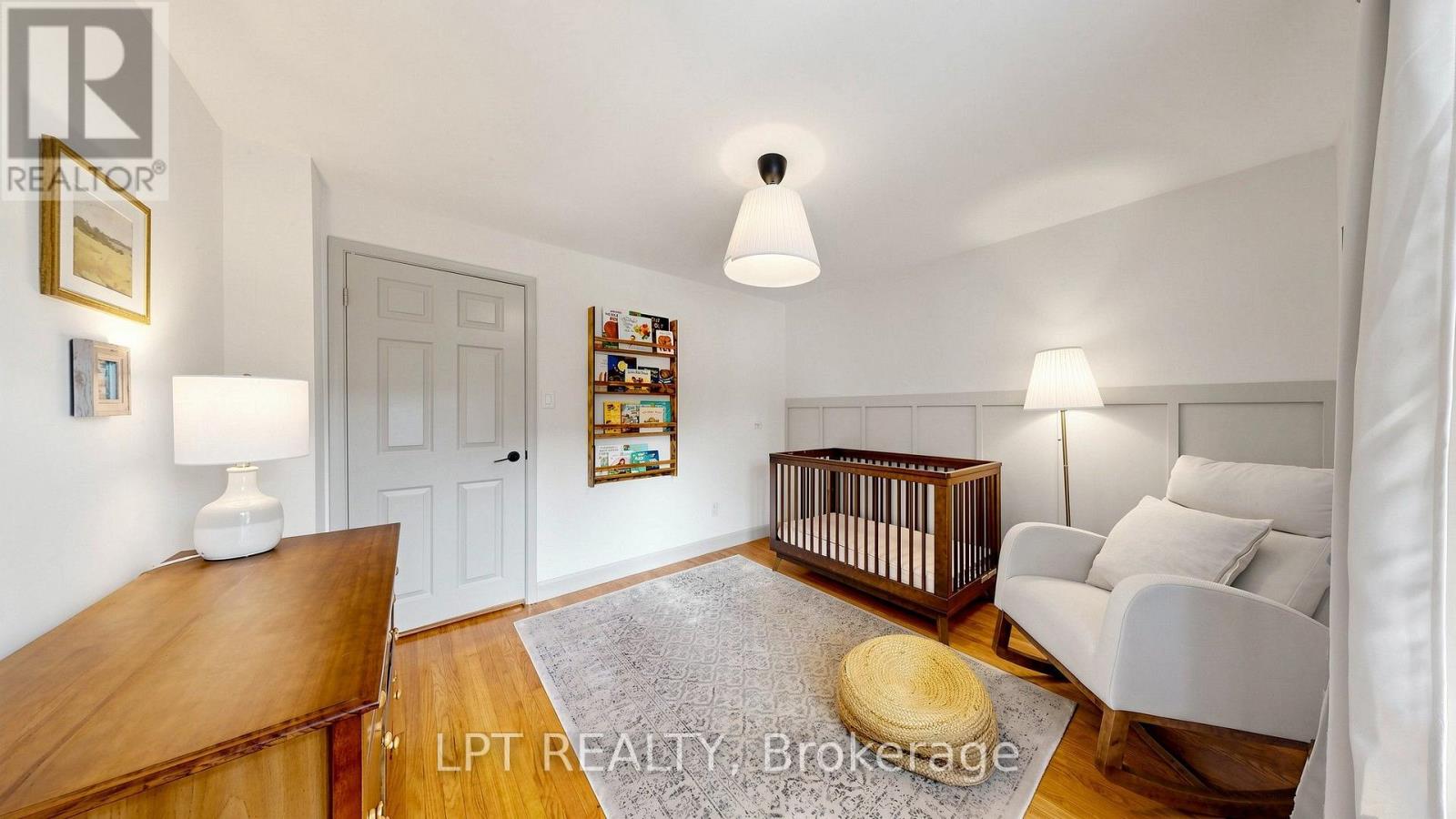70 ROBERTS CRESCENT - Image 34