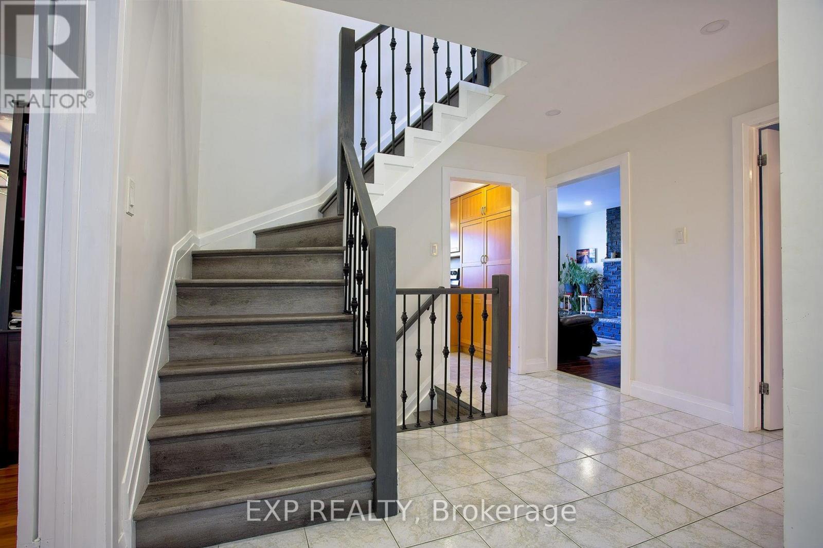 39 AINSWORTH STREET - 4