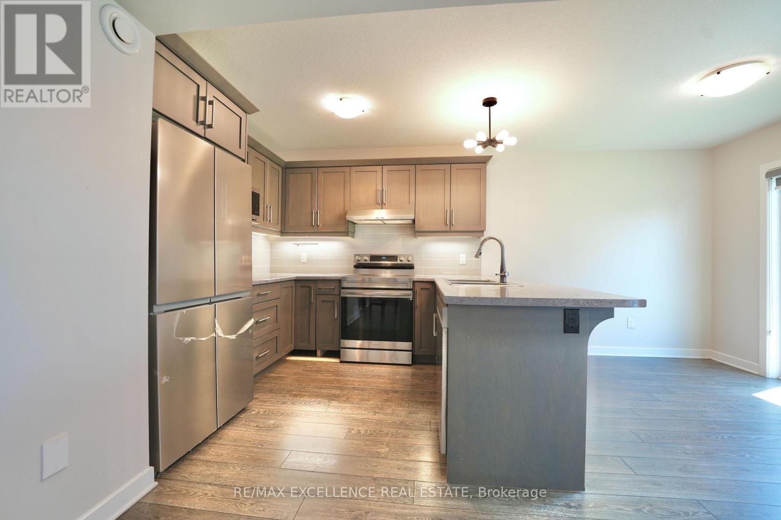 18 WEIR CRESCENT - Image 6