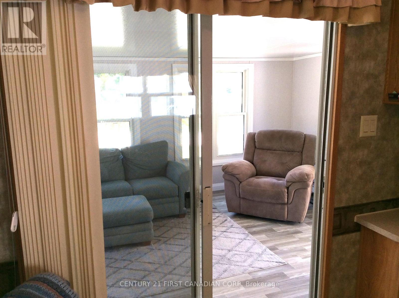 LOT 501 - 256440 SUNOVA CRESCENT - 32