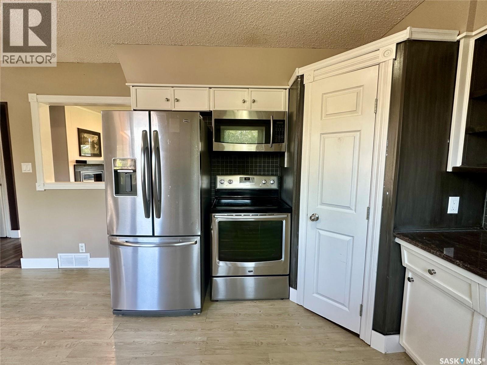 104 Johnston CRESCENT - 10