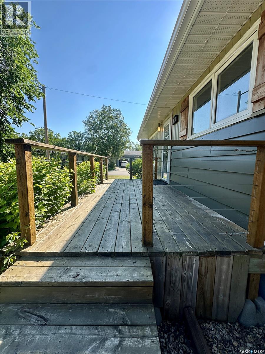 104 Johnston CRESCENT - 36