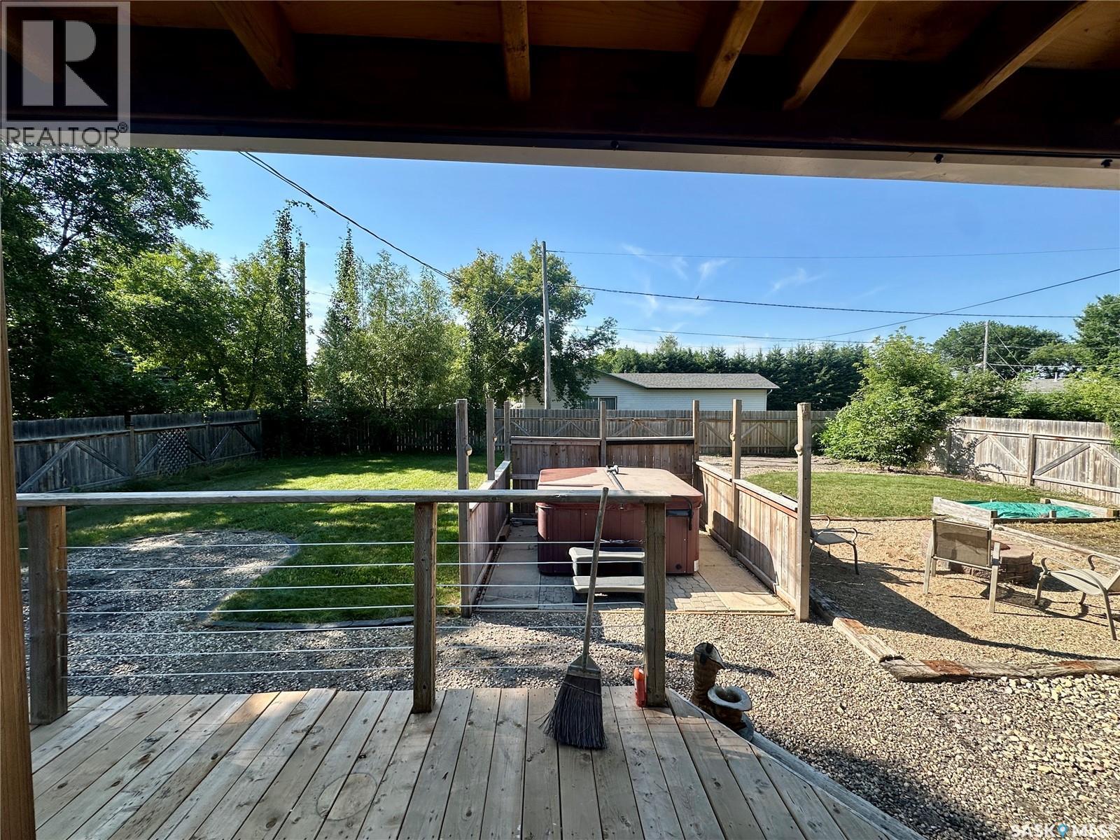104 Johnston CRESCENT - 39