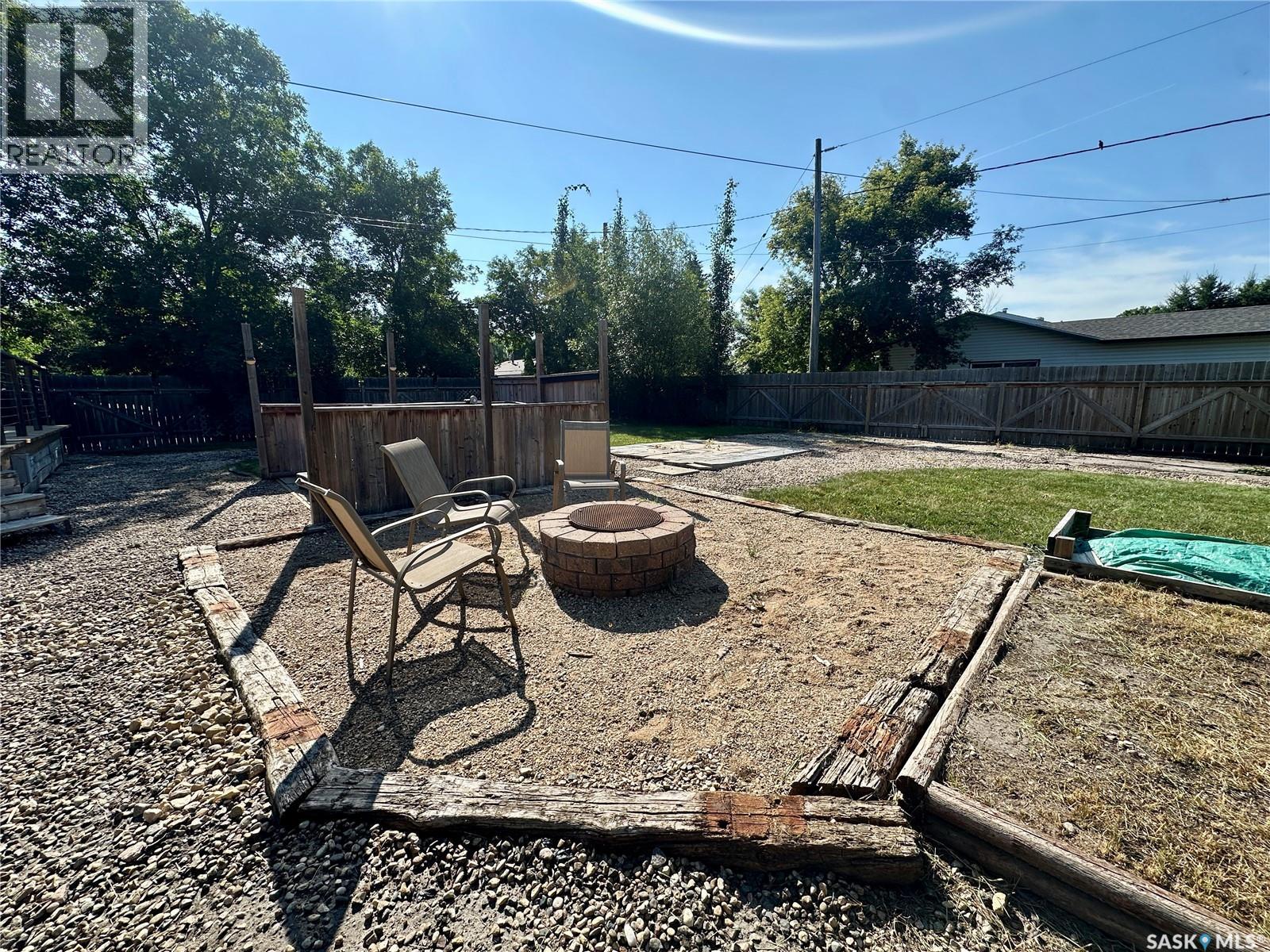 104 Johnston CRESCENT - 49