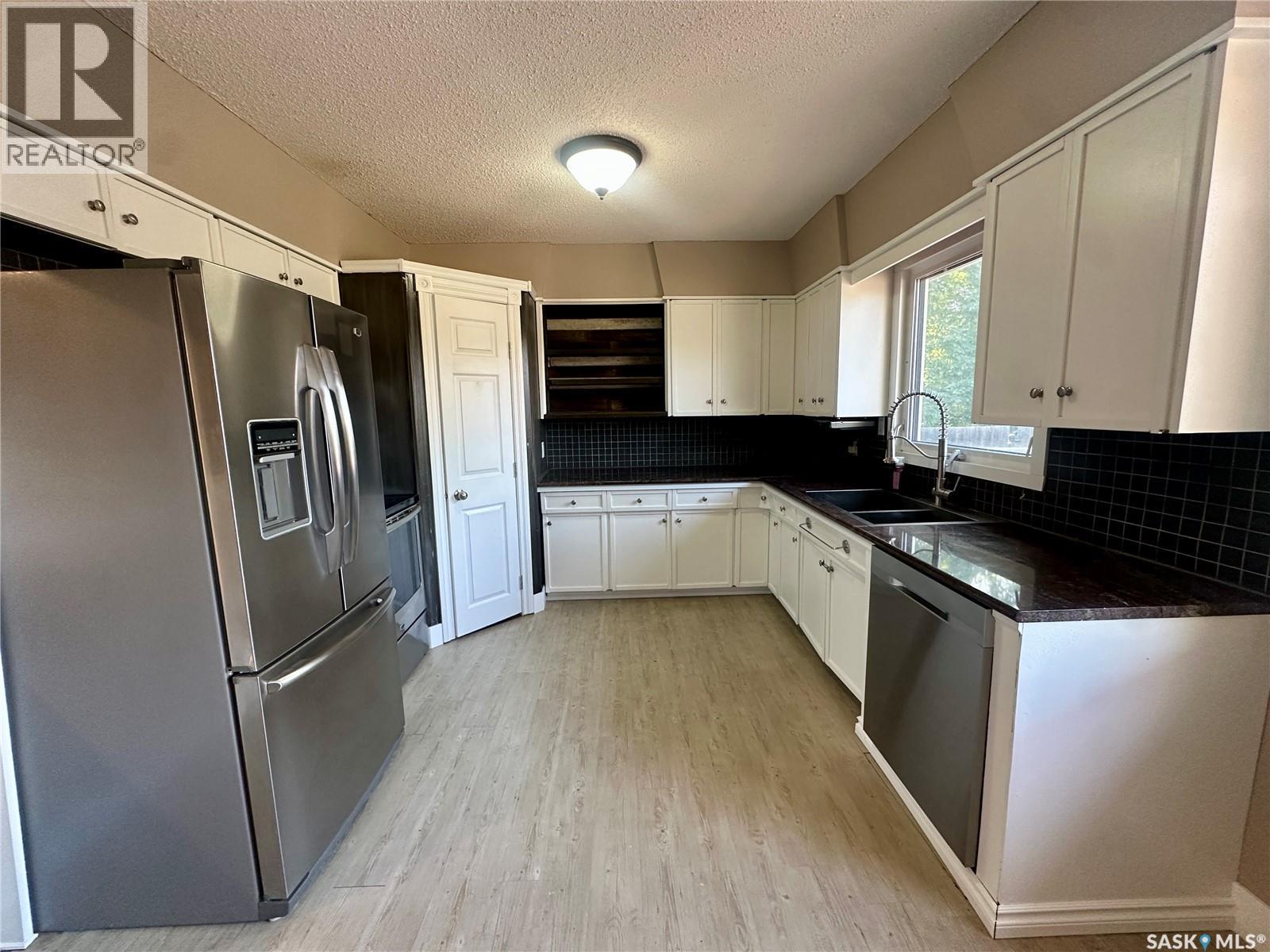 104 Johnston CRESCENT - 9