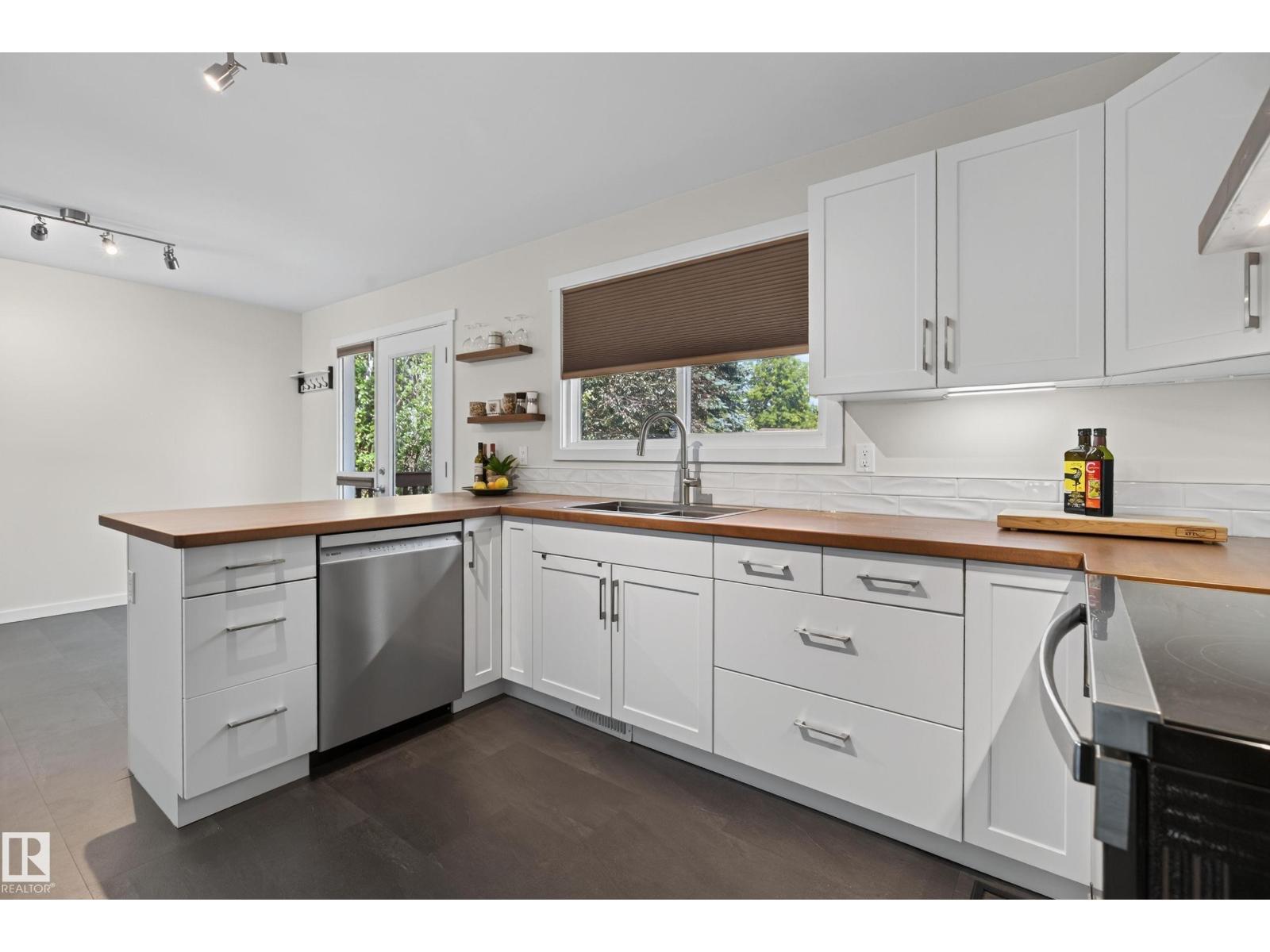 16531 116 ST NW - 10