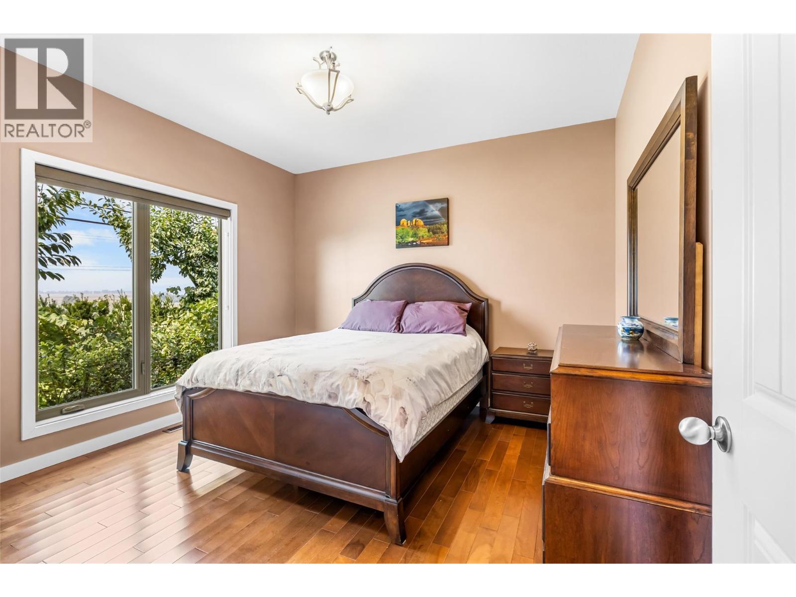 1039 Kootenay Place - 19