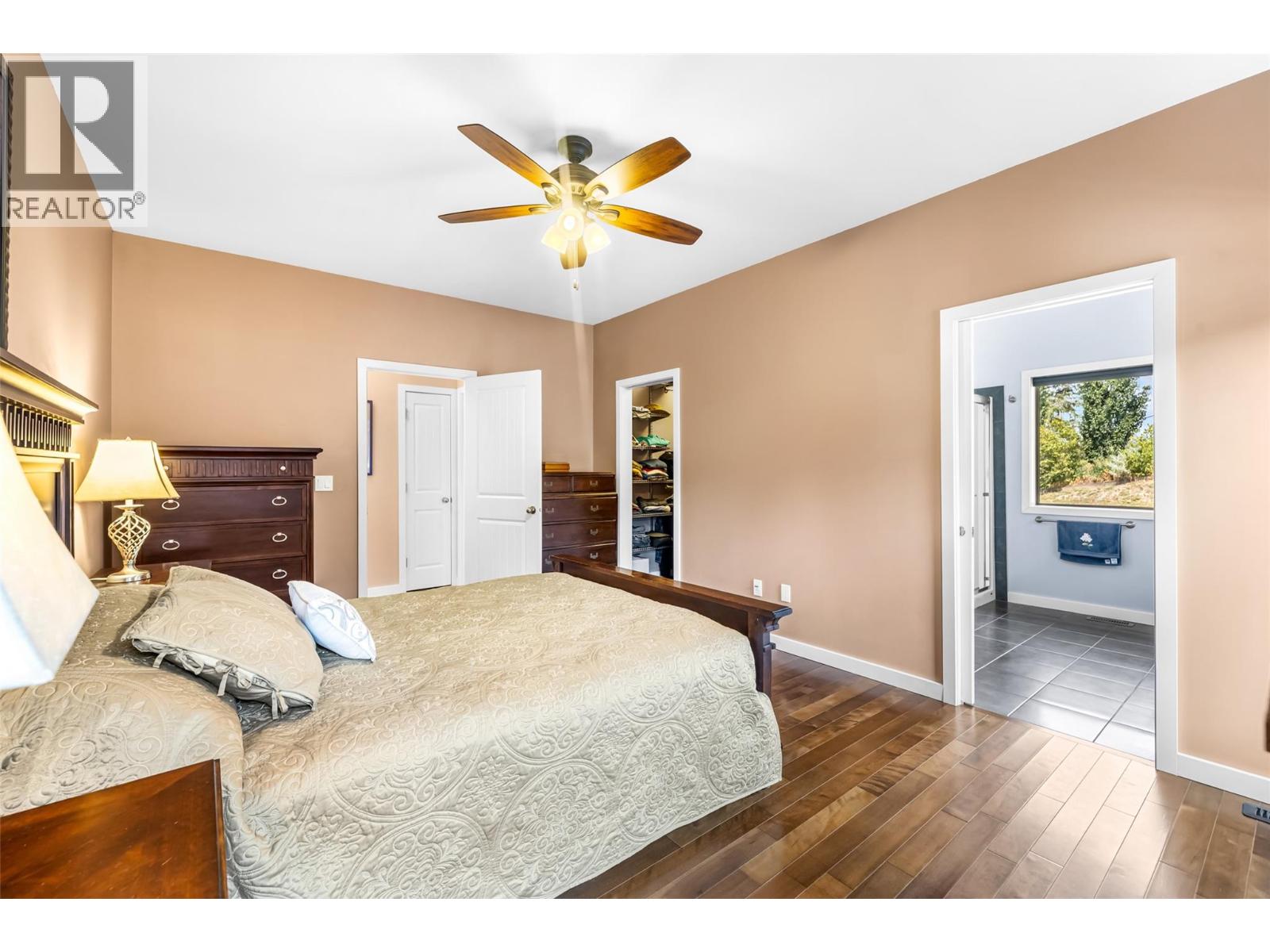 1039 Kootenay Place - 23
