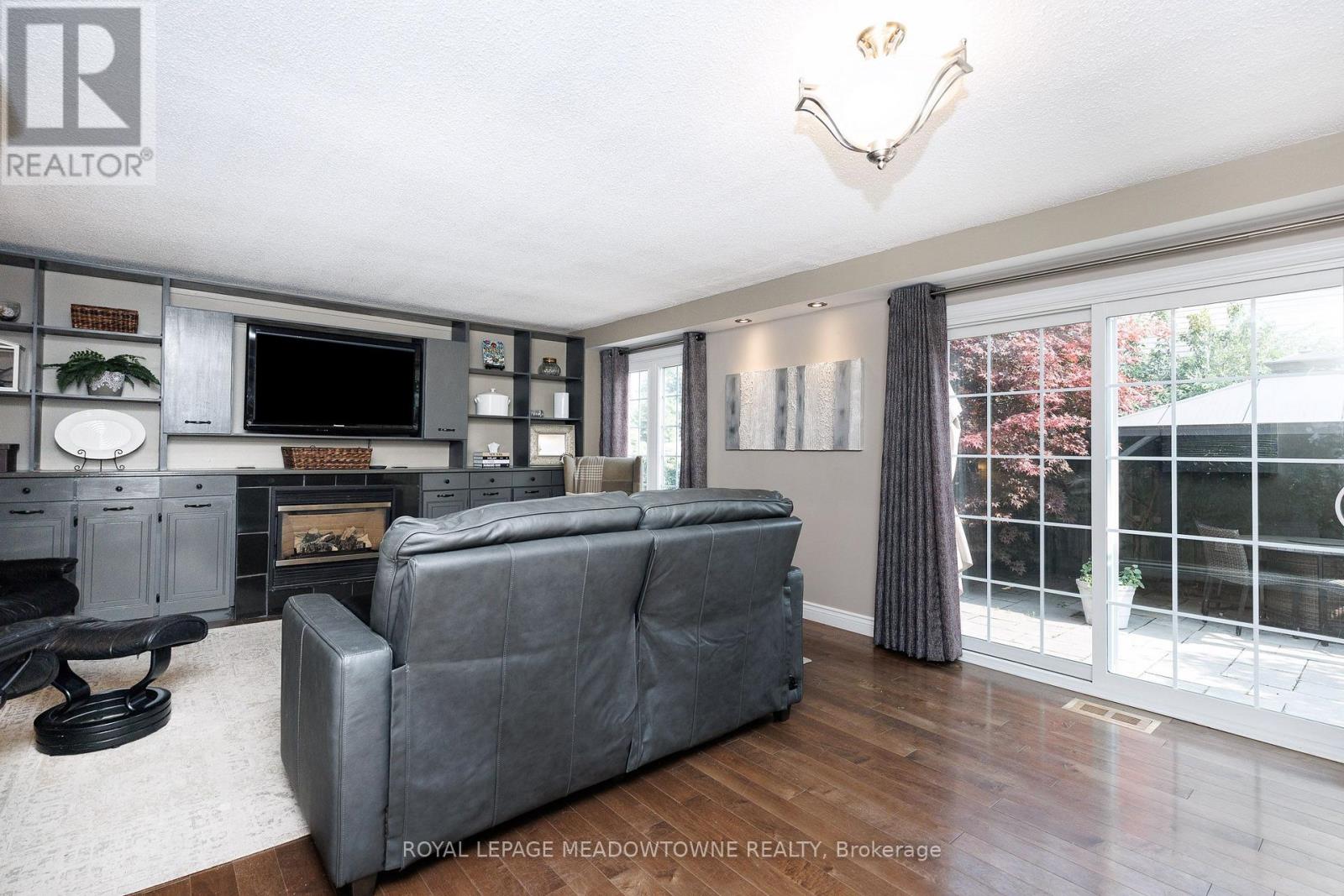 38 MCKILLOP COURT - 15