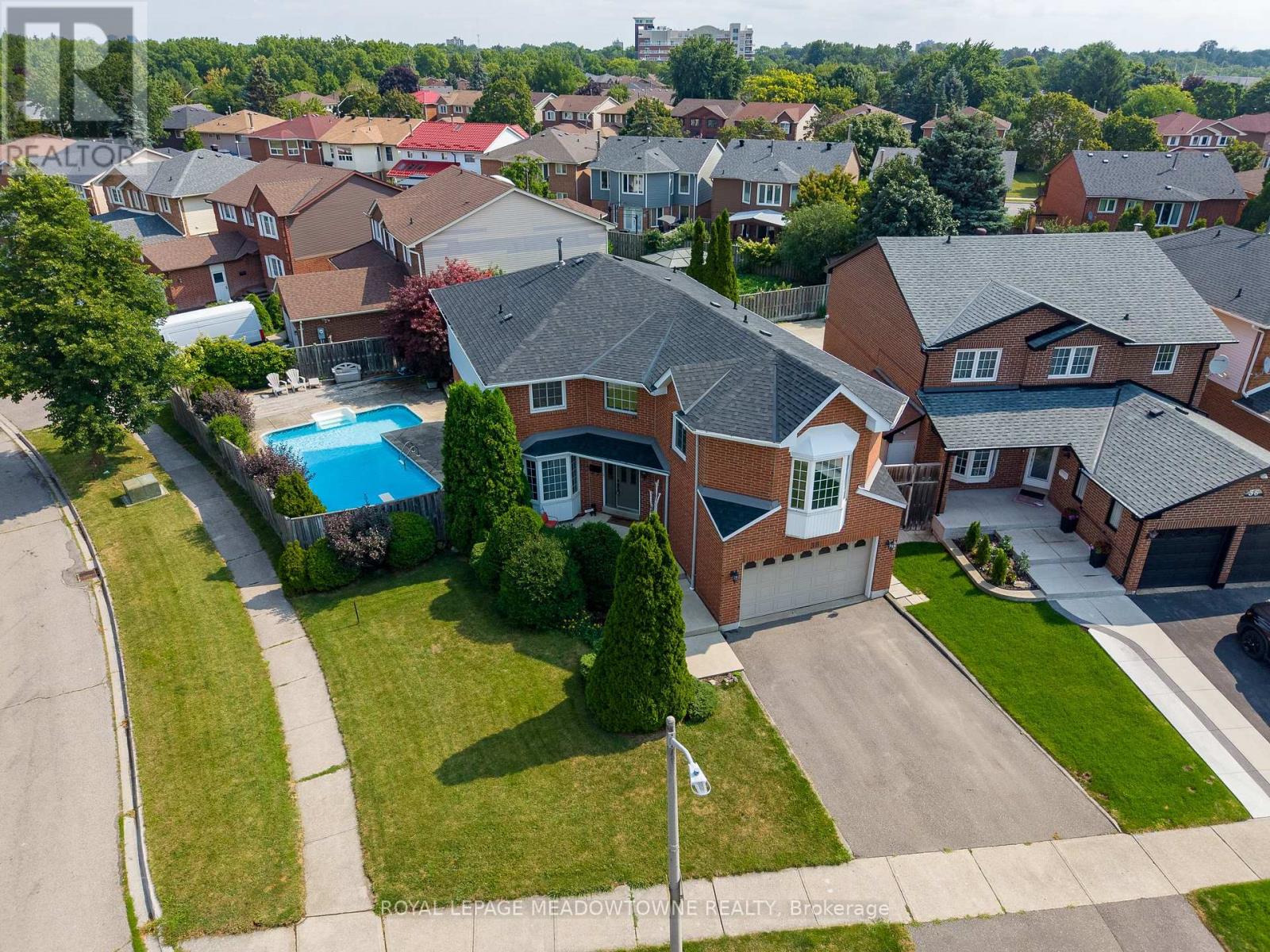 38 MCKILLOP COURT - 3