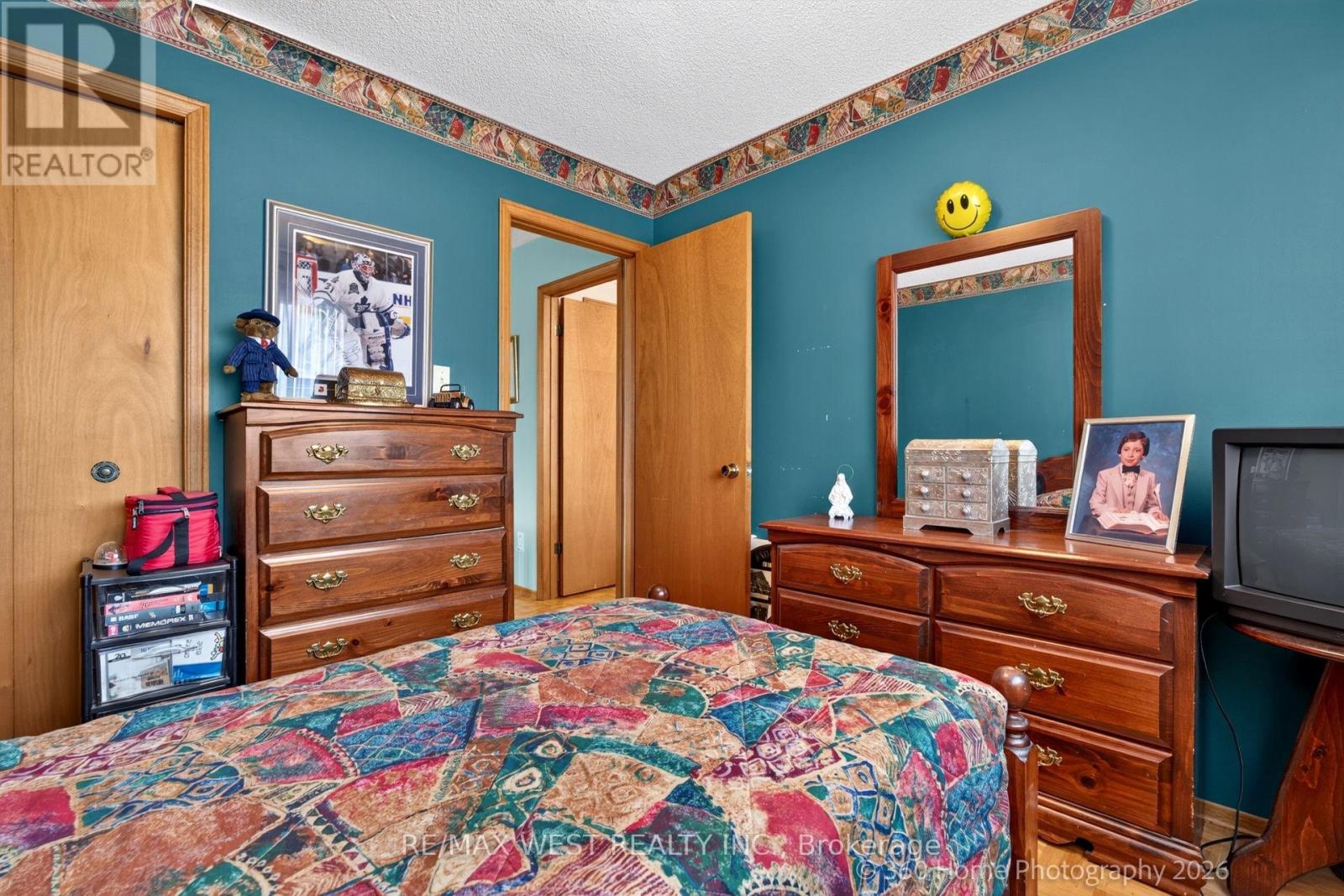 4157 OTTEWELL CRESCENT - 19
