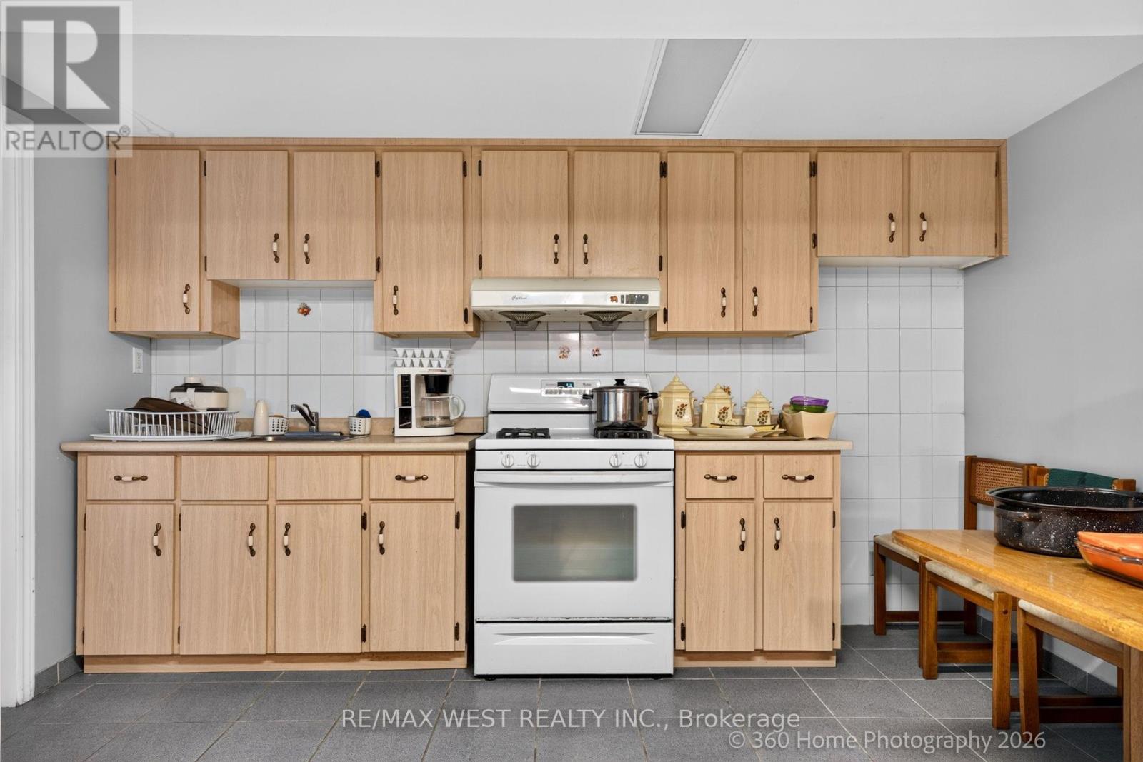 4157 OTTEWELL CRESCENT - 24
