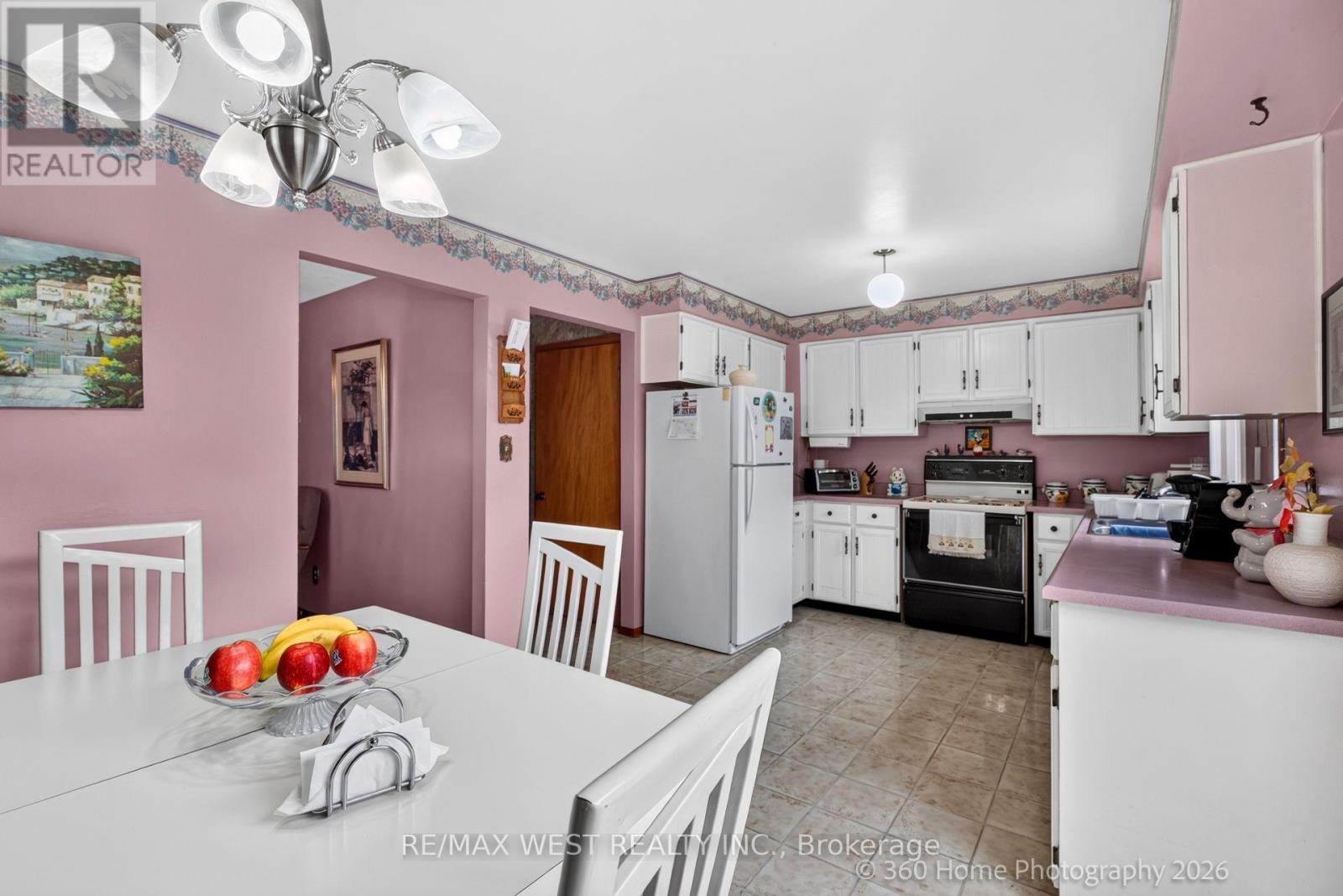 4157 OTTEWELL CRESCENT - 9