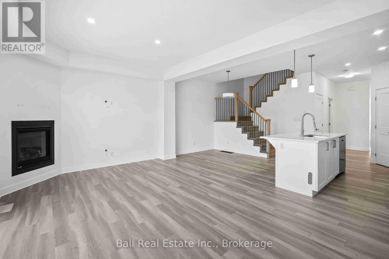1534 DAVENPORT CRESCENT - Image 12
