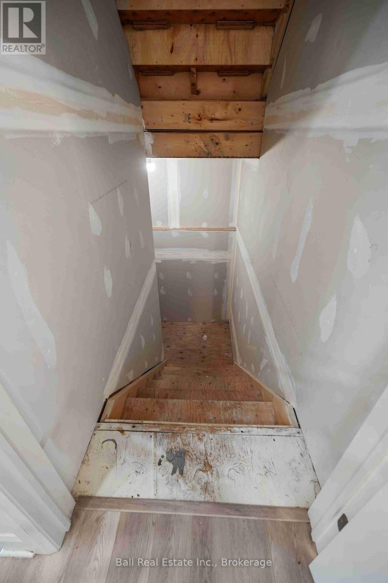 1534 DAVENPORT CRESCENT - Image 32