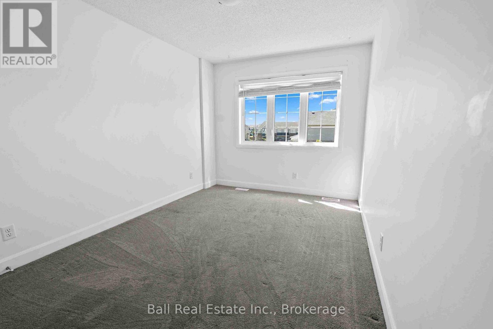 1534 DAVENPORT CRESCENT - Image 30