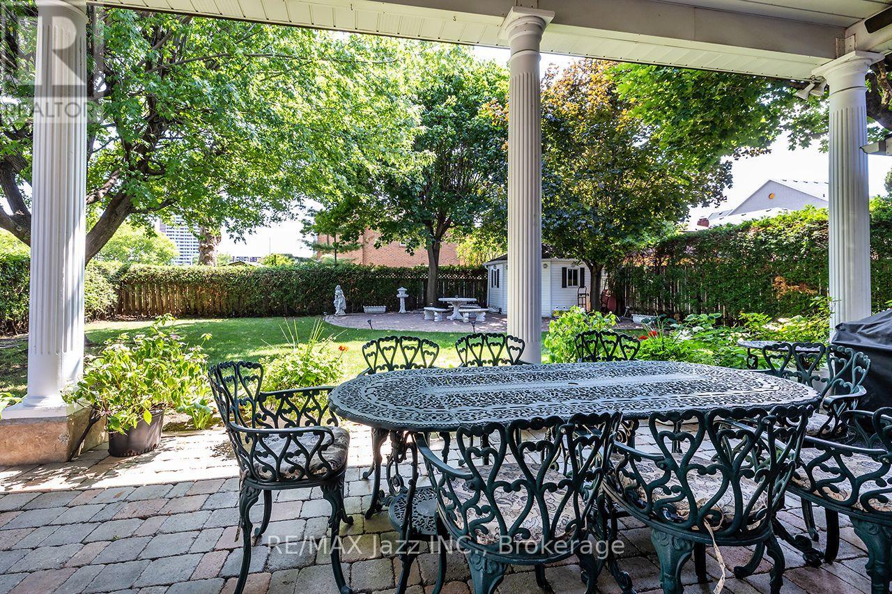 89 CRESTWOOD ROAD - 44