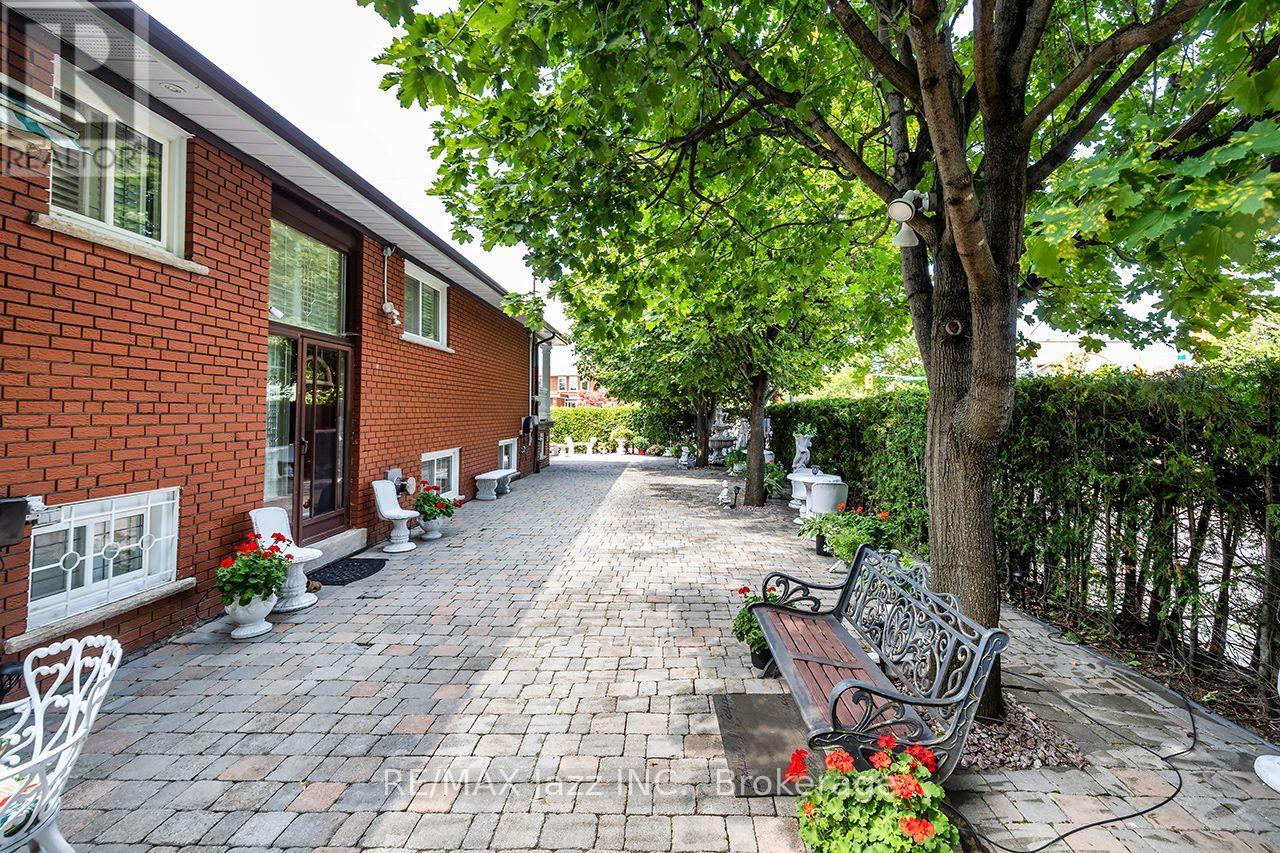89 CRESTWOOD ROAD - 6