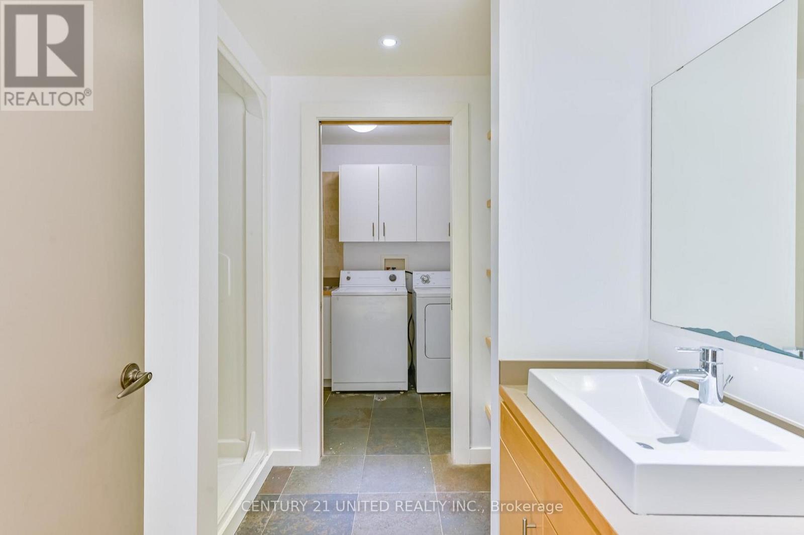 590 MANIECE AVENUE - 26
