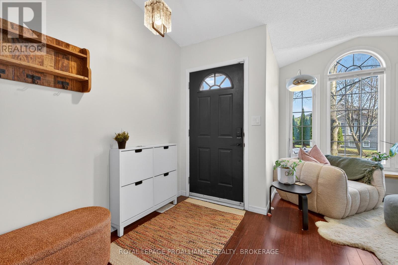 964 RAINBOW CRESCENT - Image 5