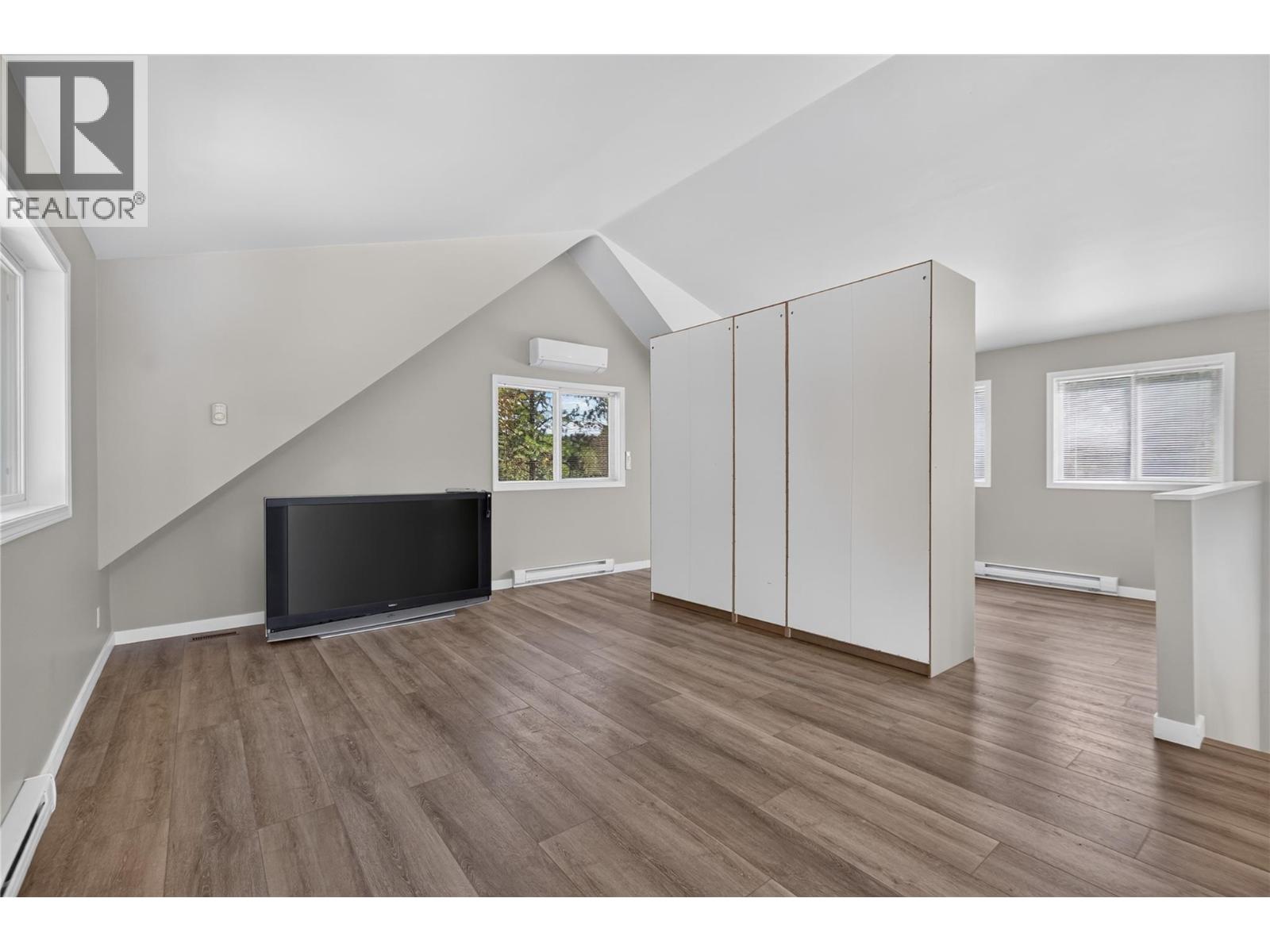 320 White Lake Road, Kaleden