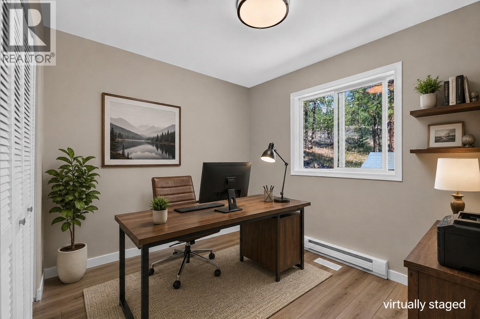 320 White Lake Road, Kaleden