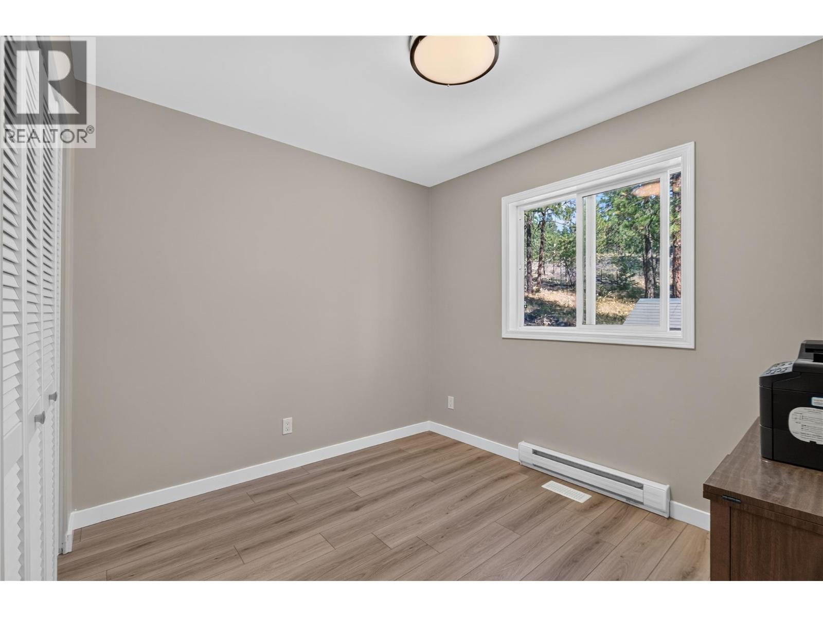 320 White Lake Road, Kaleden