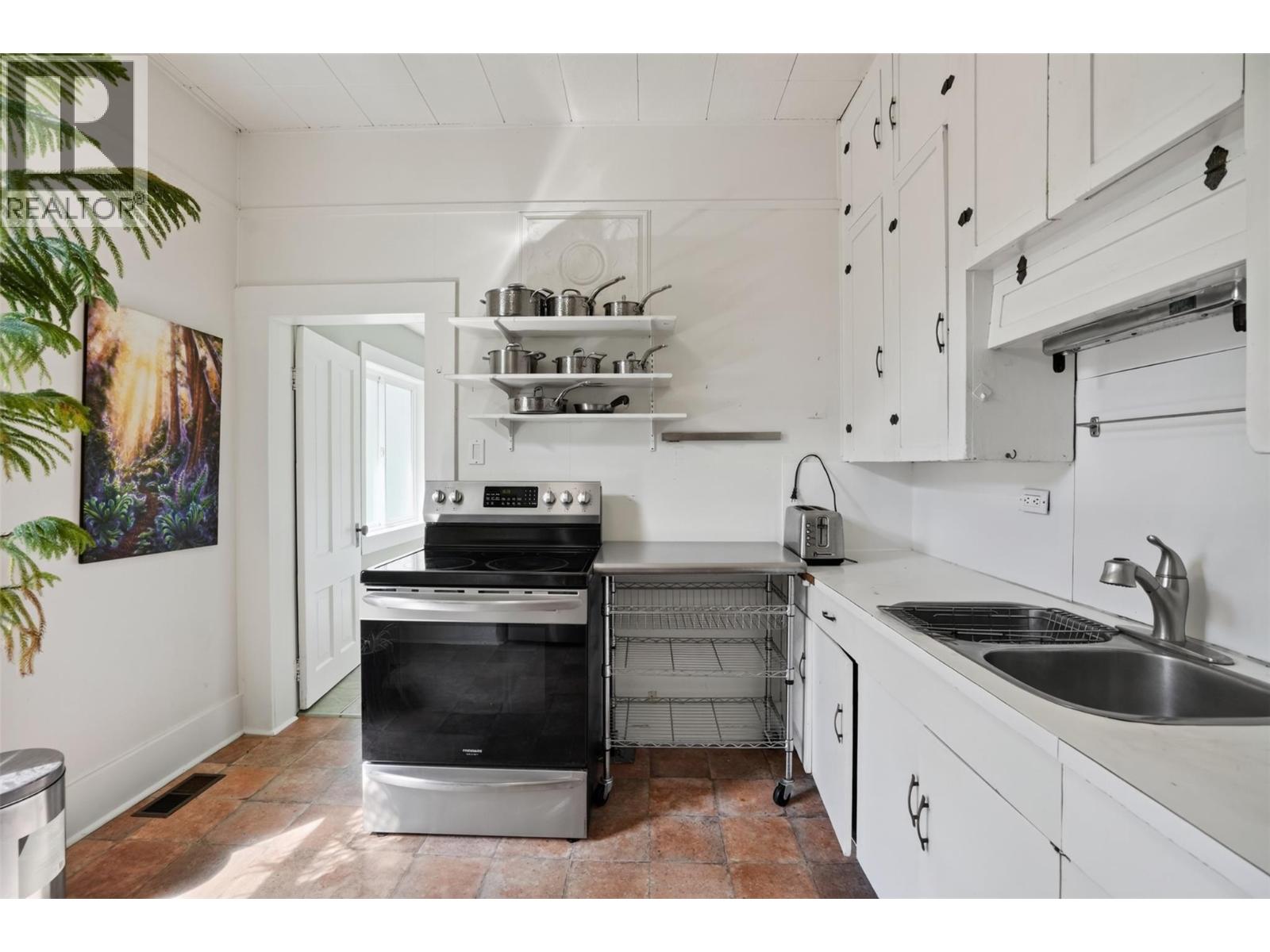 703 Pine Street - 19