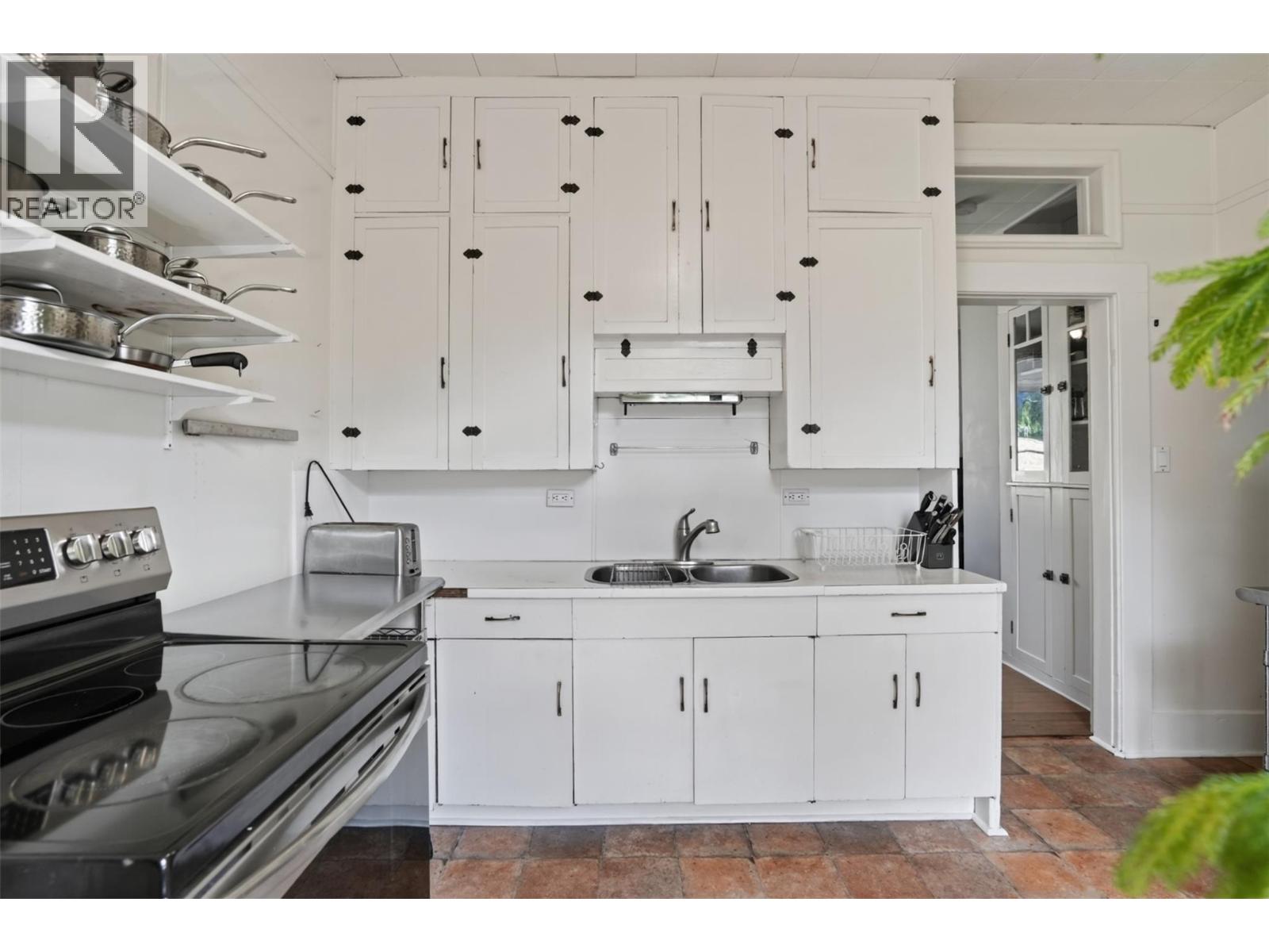 703 Pine Street - Image 20