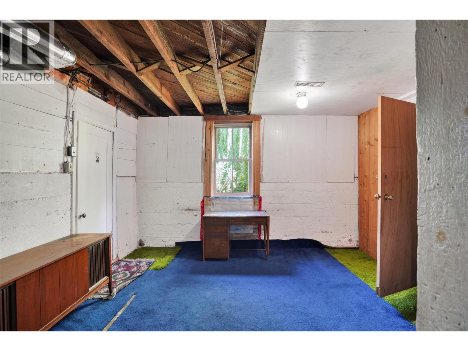 703 Pine Street - 39