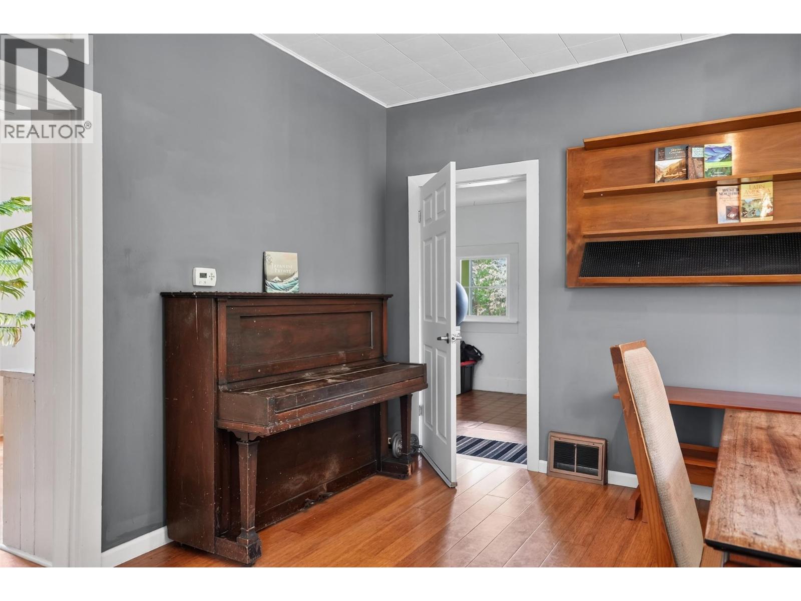 703 Pine Street - Image 26