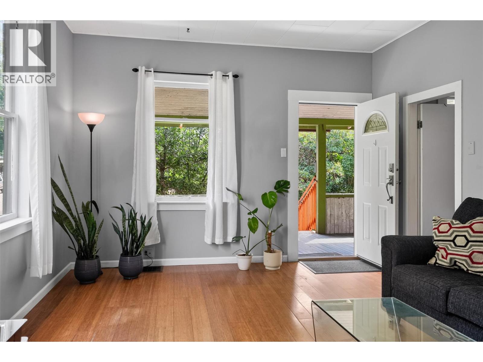 703 Pine Street - 7