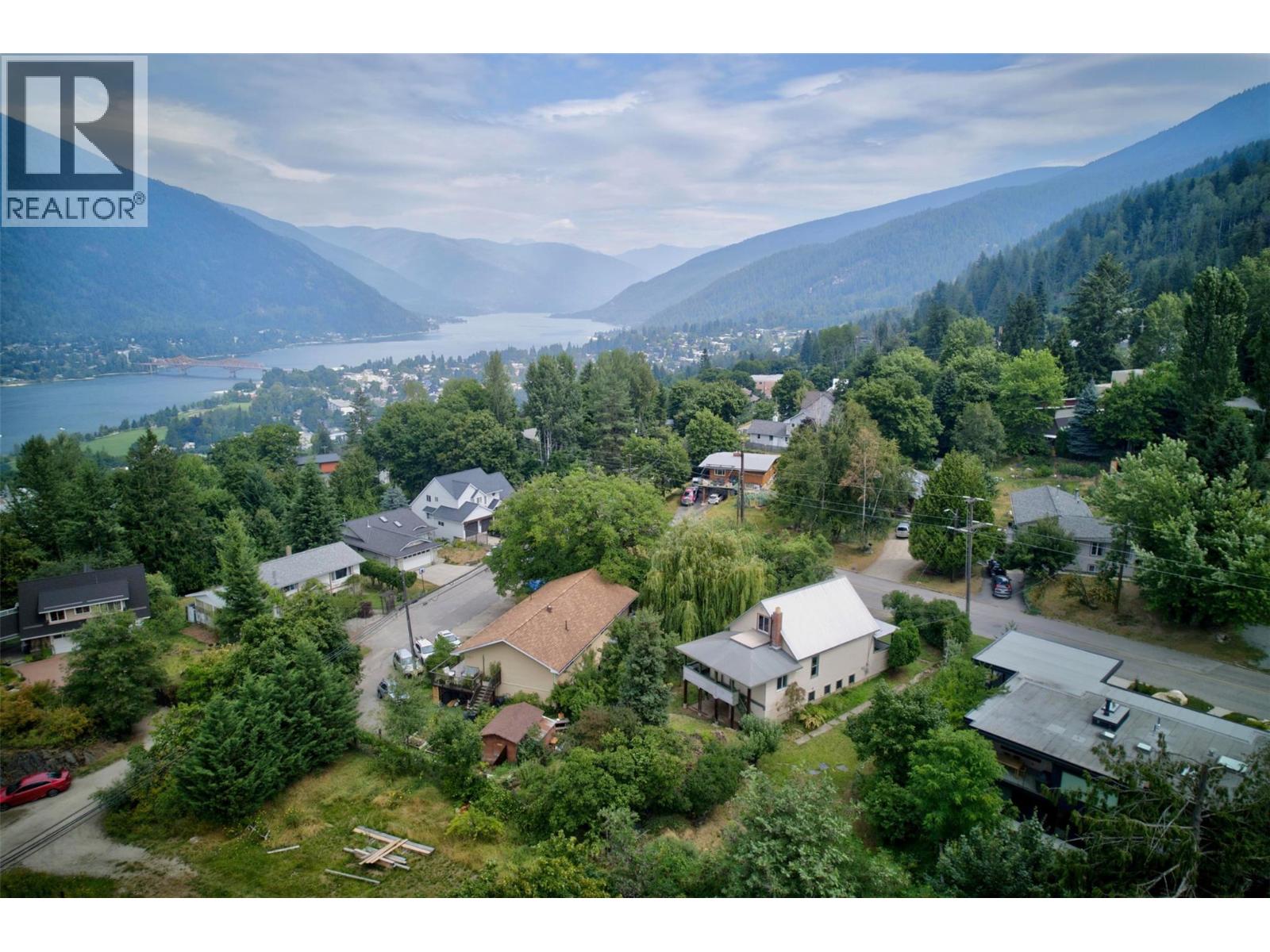 703 Pine Street - 6