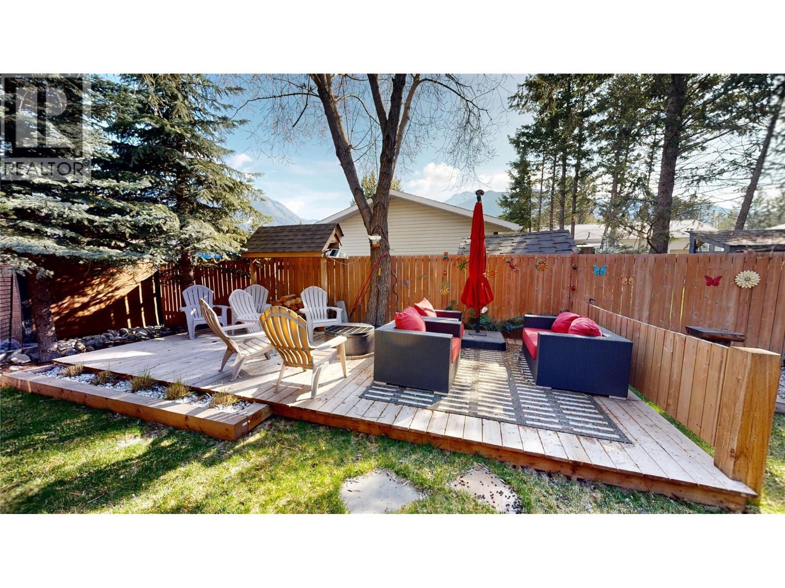 7500 PINE CONE Lane - Image 36