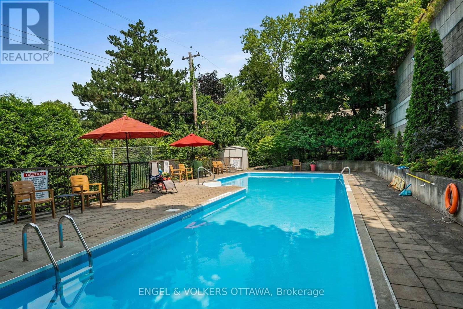 #104 2019 CARLING AVENUE - 24
