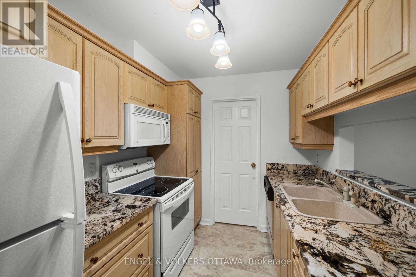 #104 2019 CARLING AVENUE - 5