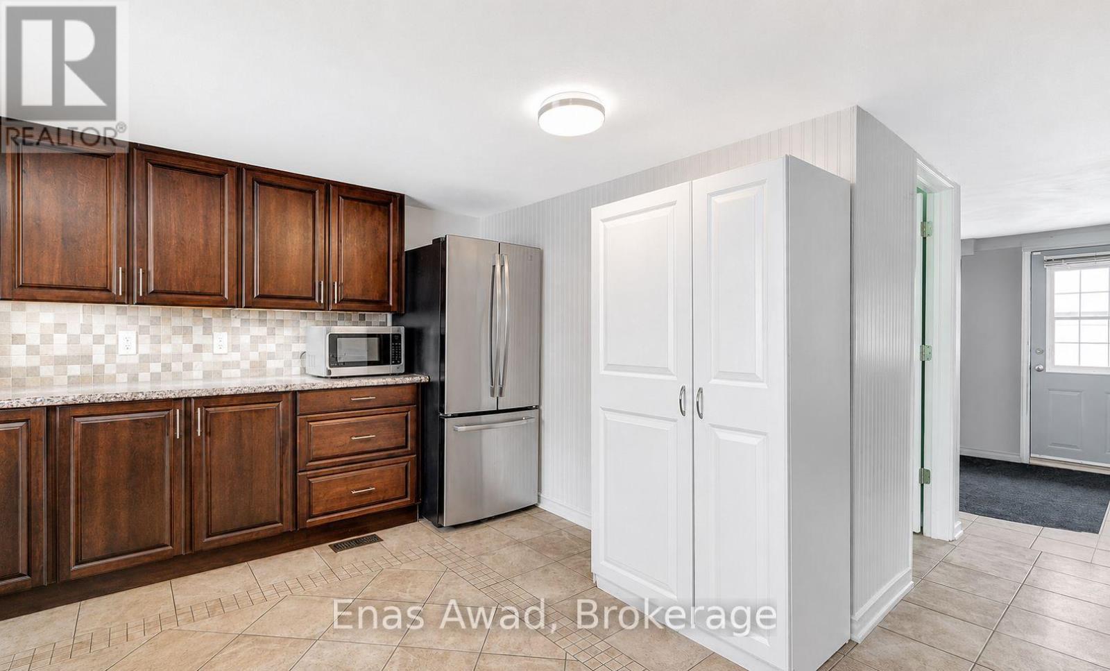 2 Bed, 1 Bath Multi-Family for Rent in Ottawa – 1 – 2490 MER BLEUE ROAD, Ottawa – MLS# X13624554 - Image 9