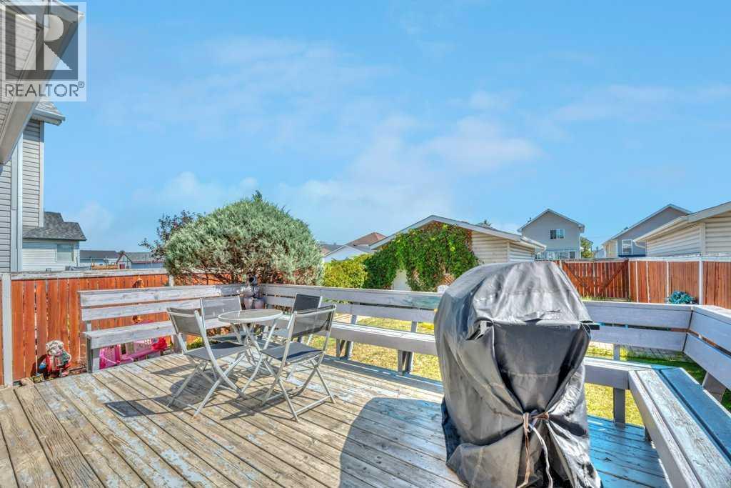 118 Tarington Close NE - 4