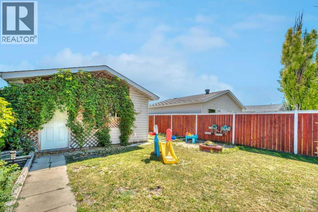 118 Tarington Close NE - 6