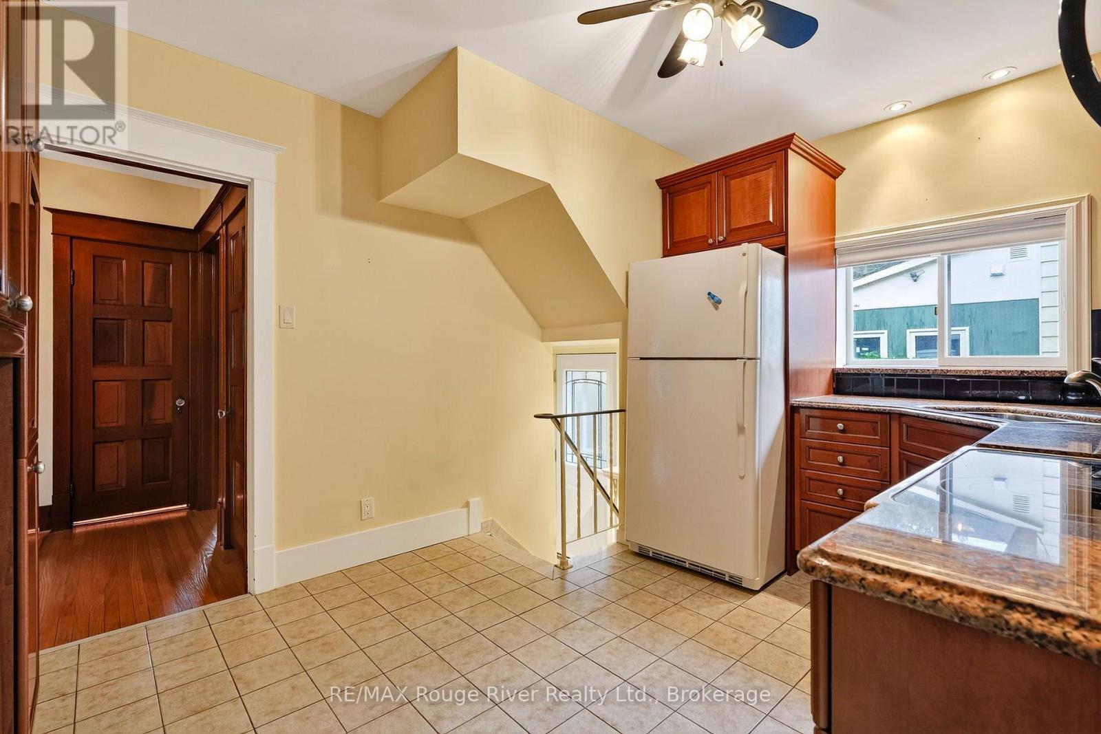 102 HAVELOCK STREET - 13