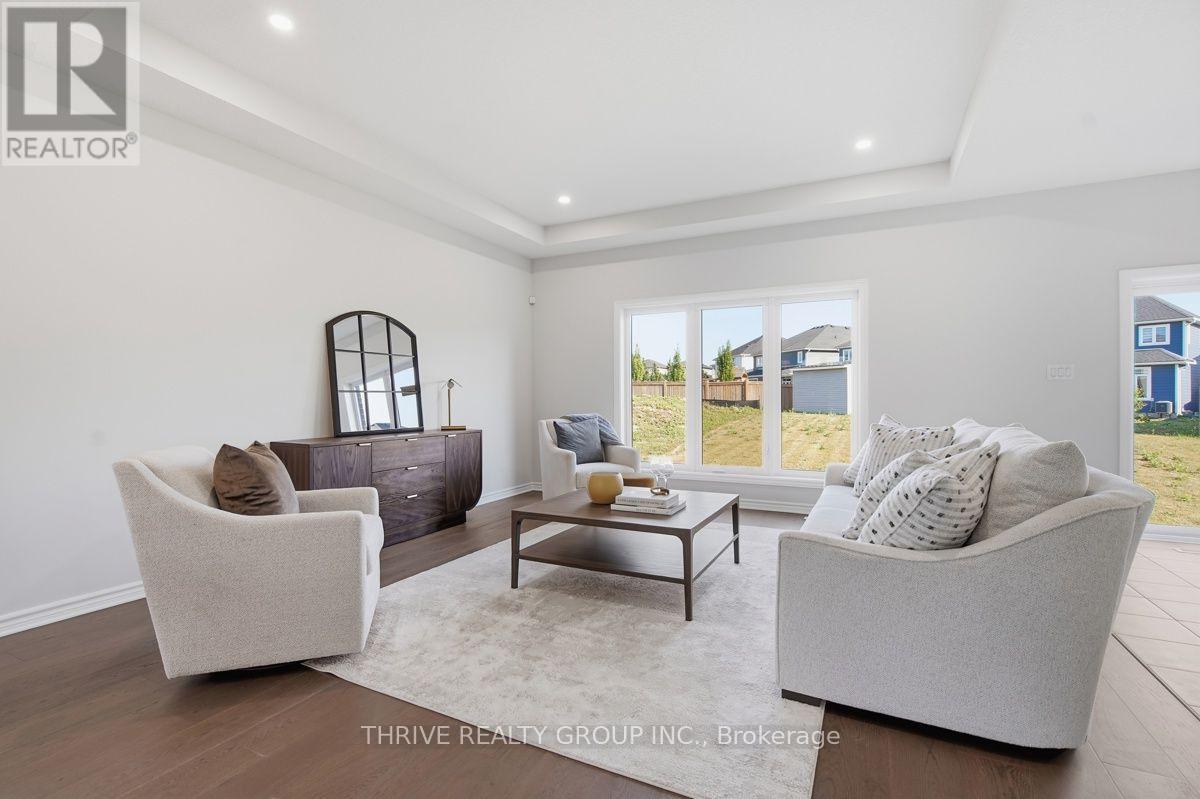 64 BASIL CRESCENT - Image 14