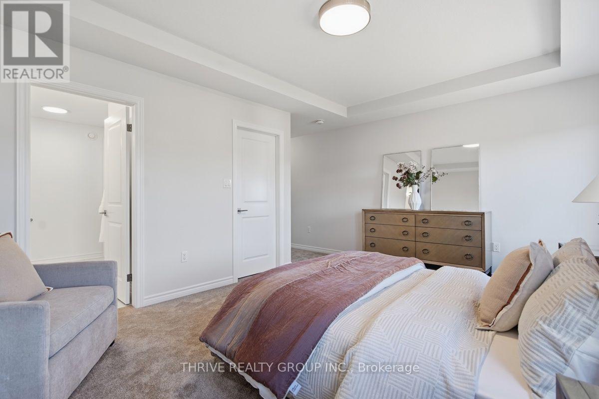 64 BASIL CRESCENT - Image 31