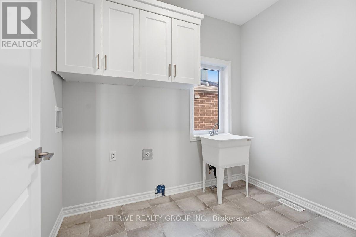 64 BASIL CRESCENT - Image 27