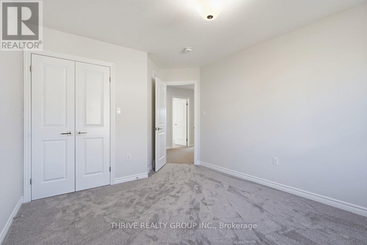 64 BASIL CRESCENT - Image 38